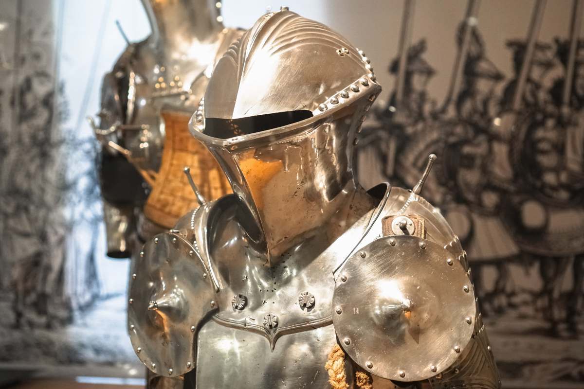 helmet stainless steel and gold helmet armor