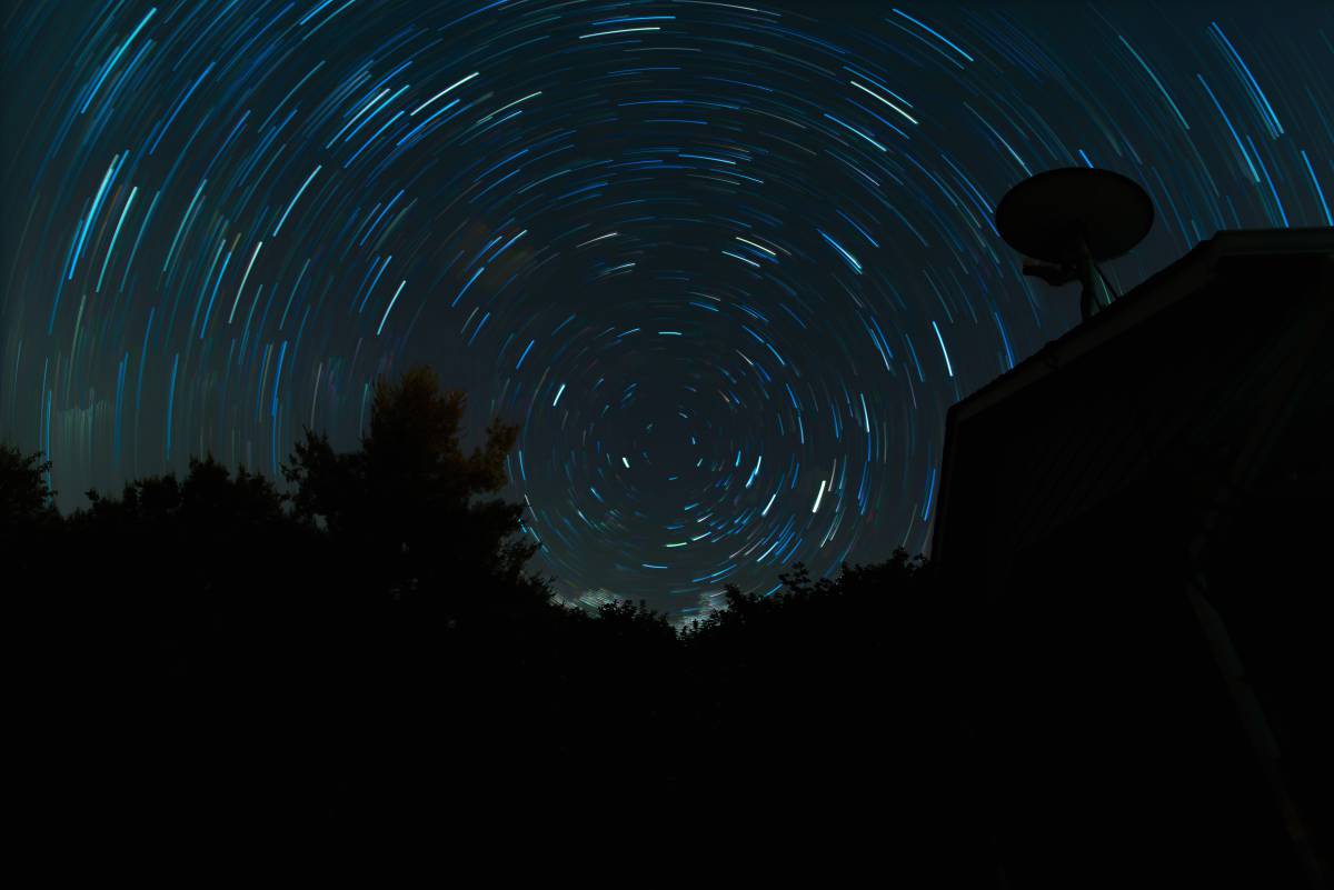   dark  night  silhouette  time lapse 