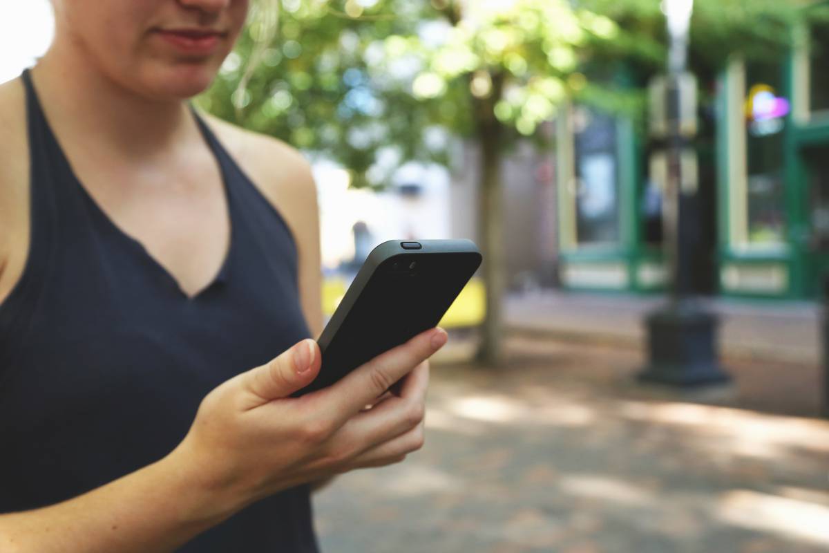   smartphone  hand  person  girl  woman 