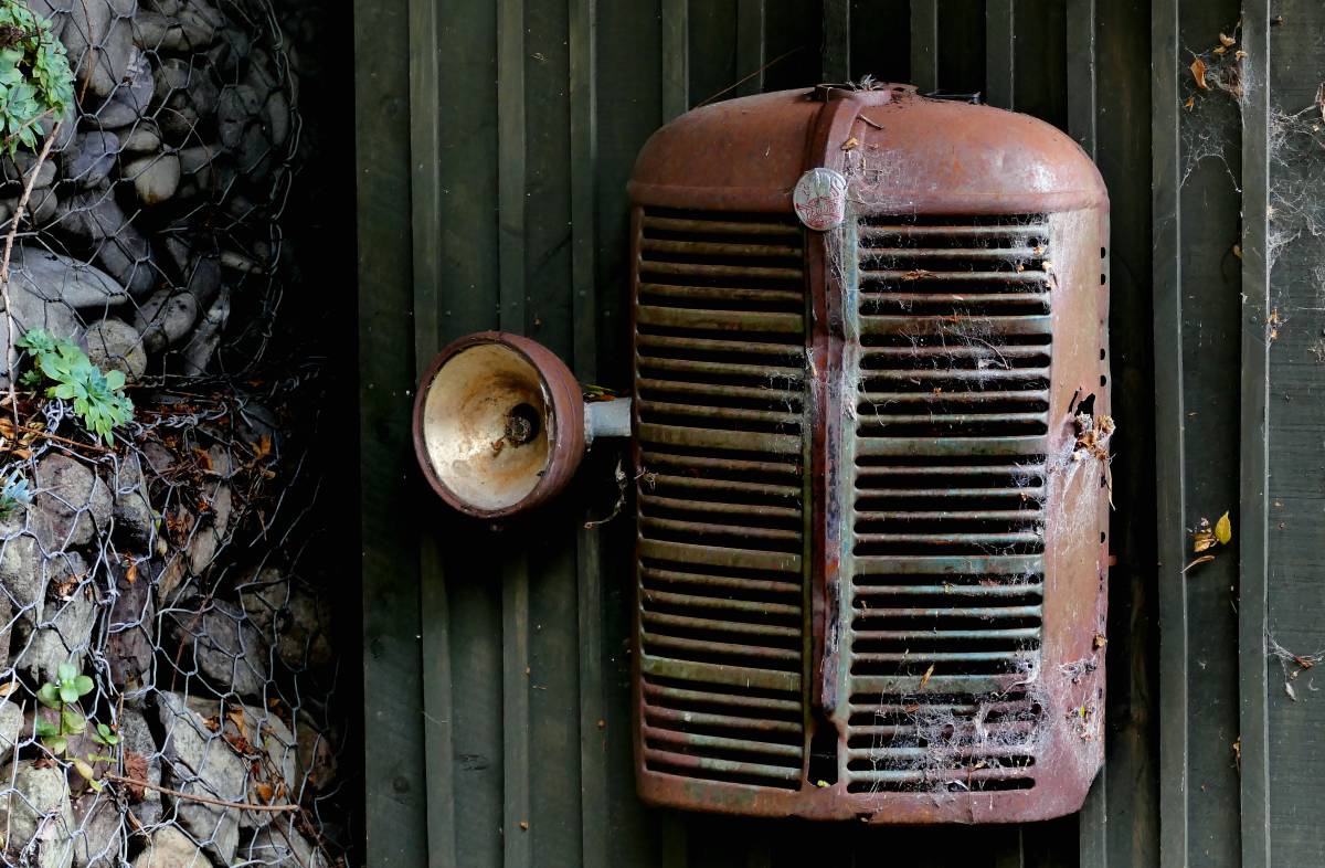 Vintage Vehicle Grille  - NegativeSpace