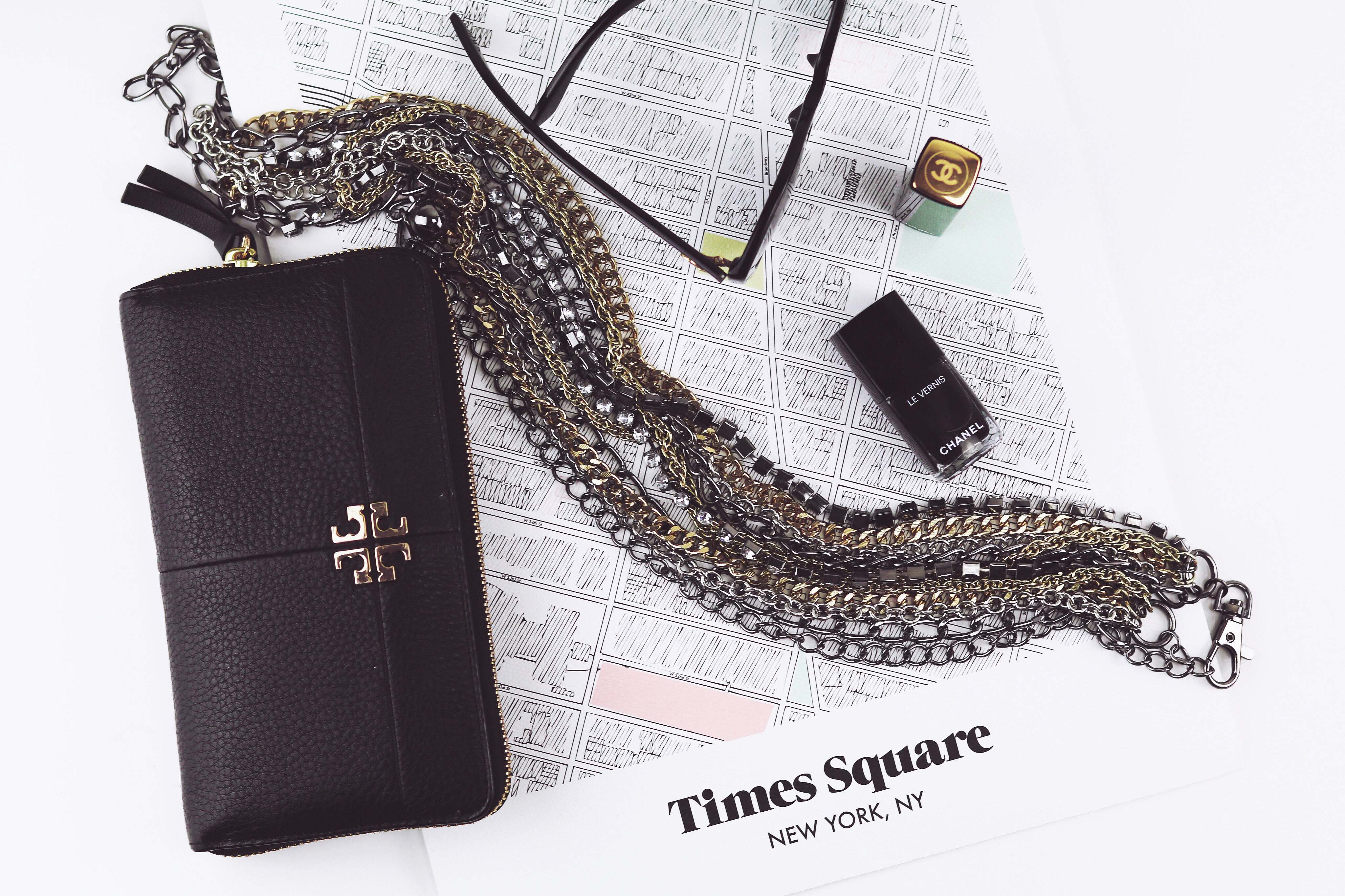 Fashion Black Sling Bag New York Image Free Photo