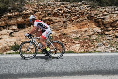 cycling man riding road bike during day mersin