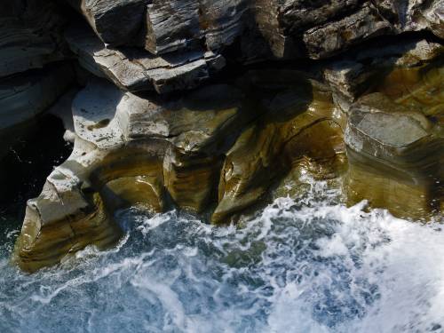   sea  nature  rock  clear  stream  reflection 