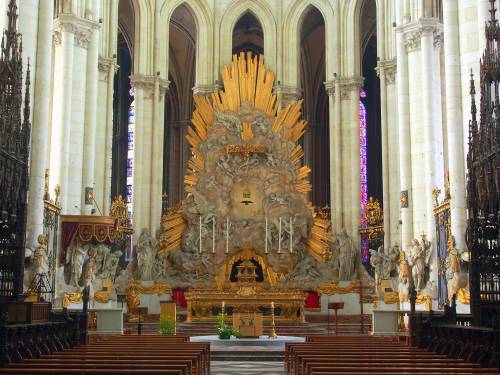   interior  building  palace  france  church 