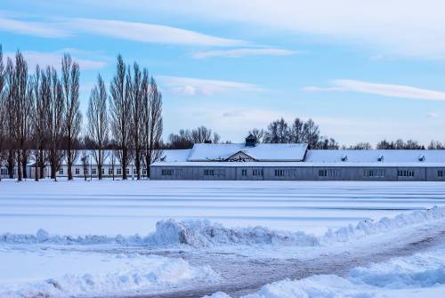  kz dachau  konzentrationslager  hitler era 