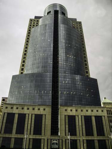 Scripps Building tower in Cincinnati, Ohio image - Free 