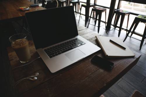 Macbook Office Notepad  - NegativeSpace